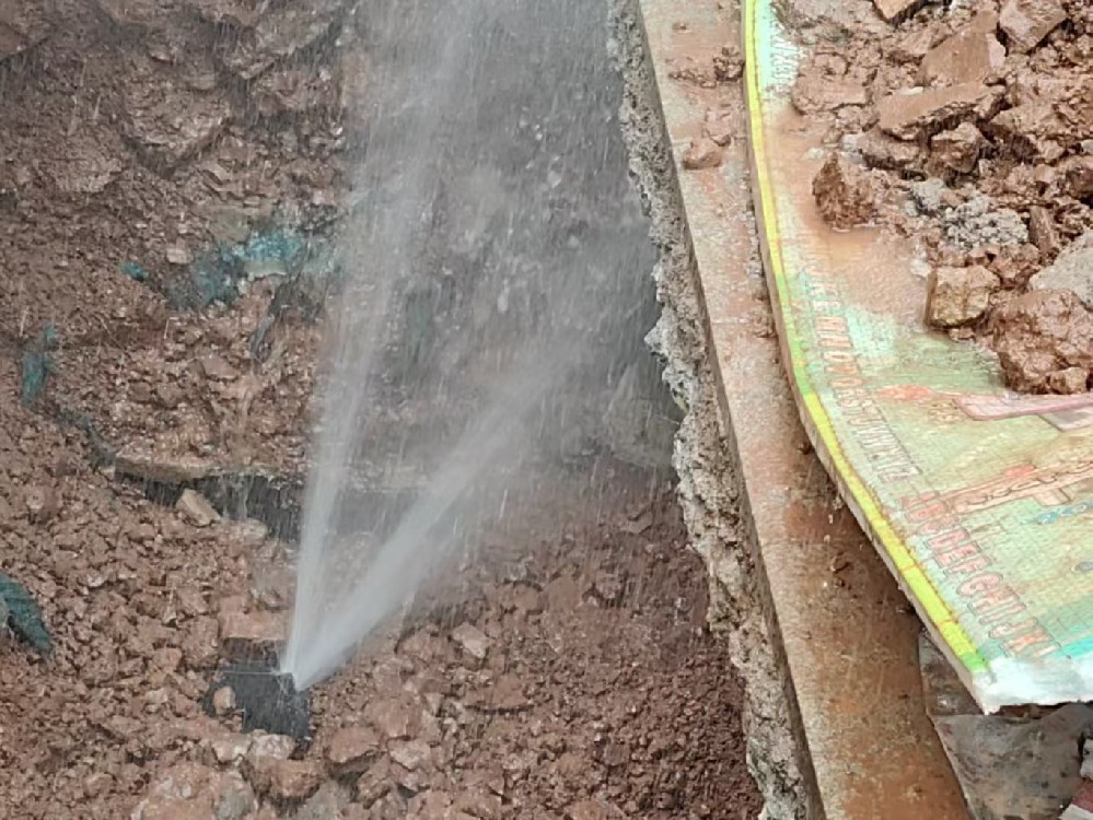 双清区消防水管漏水检测定点开挖